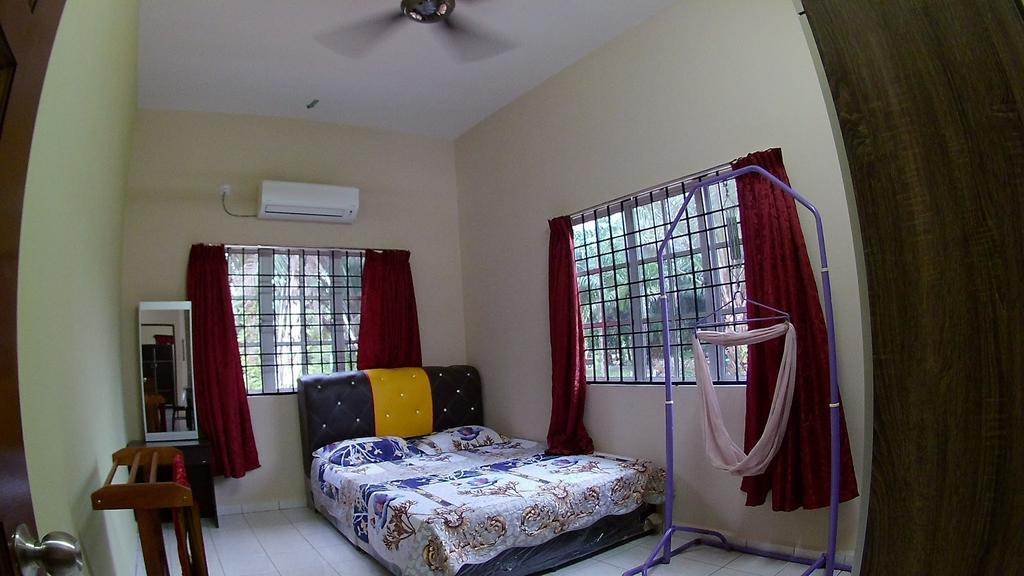 Homestay Selinsing Simpang Ampat Semanggol Exterior photo