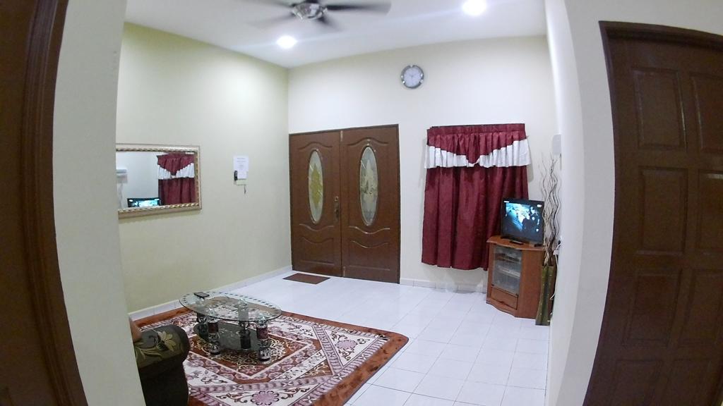 Homestay Selinsing Simpang Ampat Semanggol Exterior photo