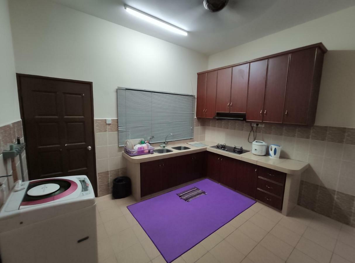 Homestay Selinsing Simpang Ampat Semanggol Exterior photo